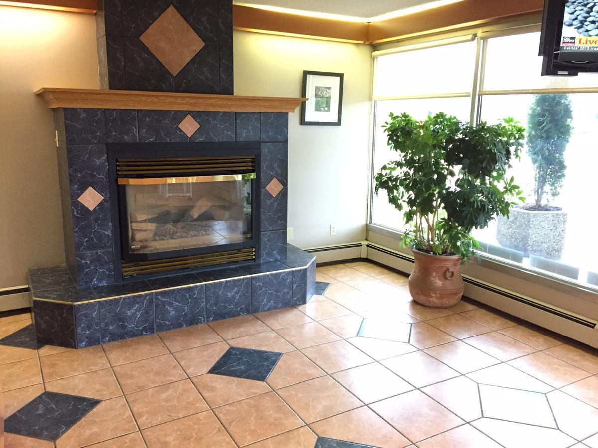 Whitemud Inn Edmonton South מראה חיצוני תמונה