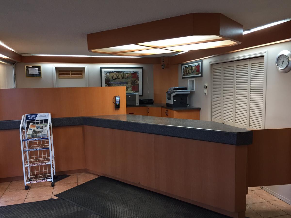 Whitemud Inn Edmonton South מראה חיצוני תמונה
